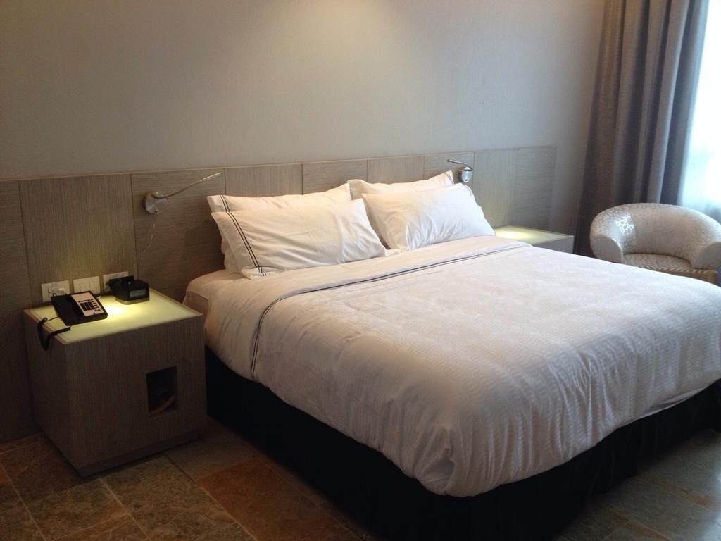 Ghl Hotel Monteria Room photo A room at the hotel