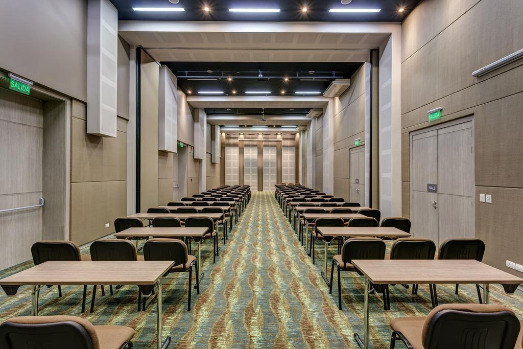Ghl Hotel Monteria Exterior photo The 2018 conference venue
